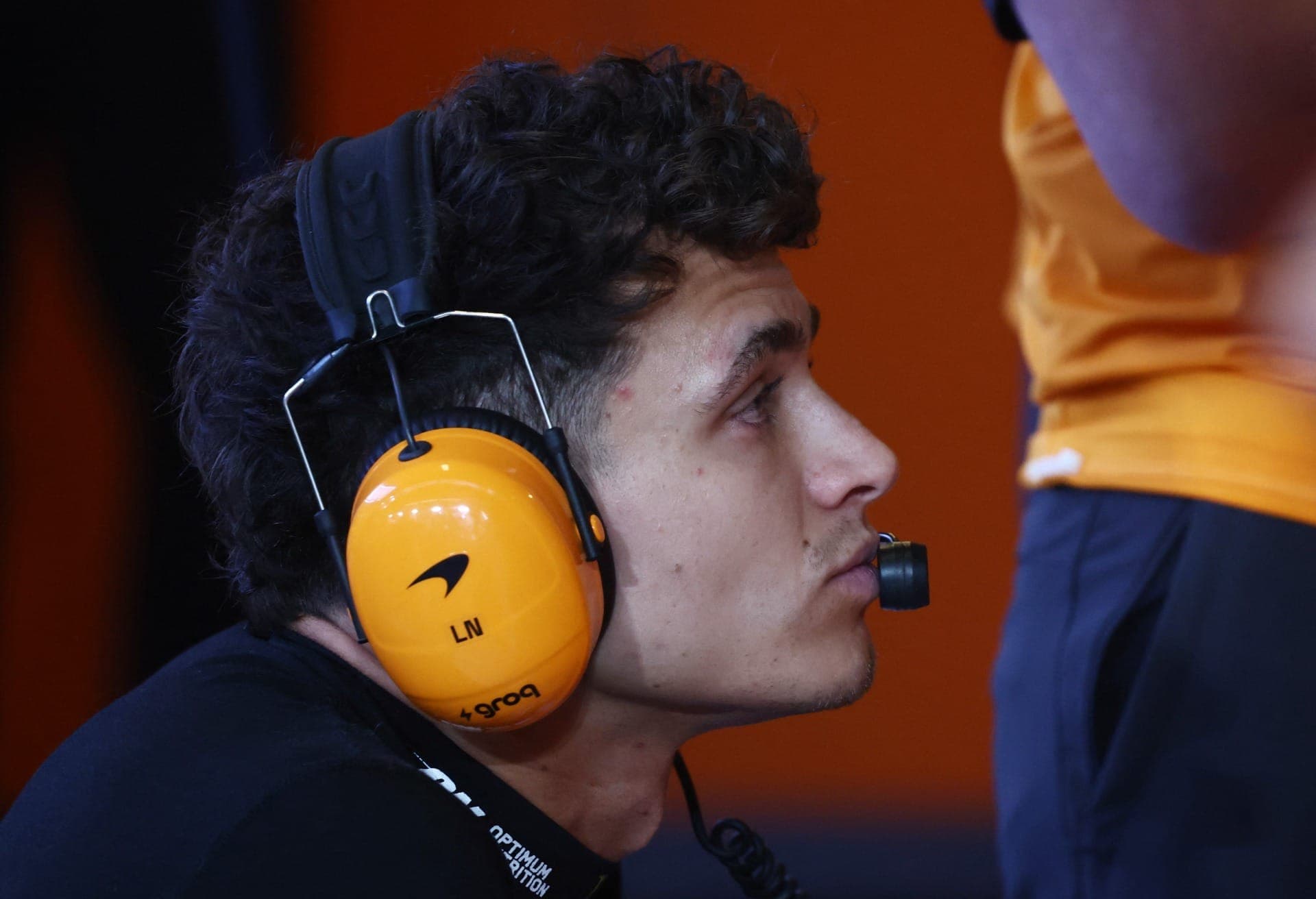 Lando Norris, da McLaren, se preparando para o GP de Abu Dhabi de Fórmula 1