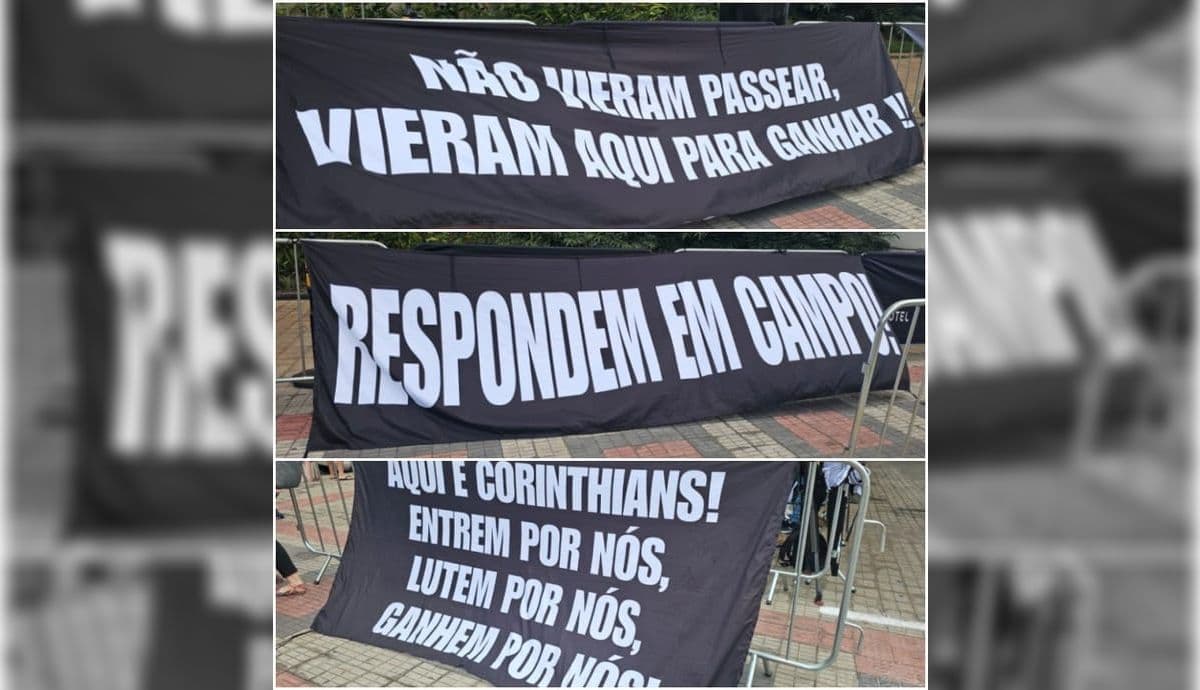 Torcedores do Corinthians protestam contra o time, em Belo Horizonte