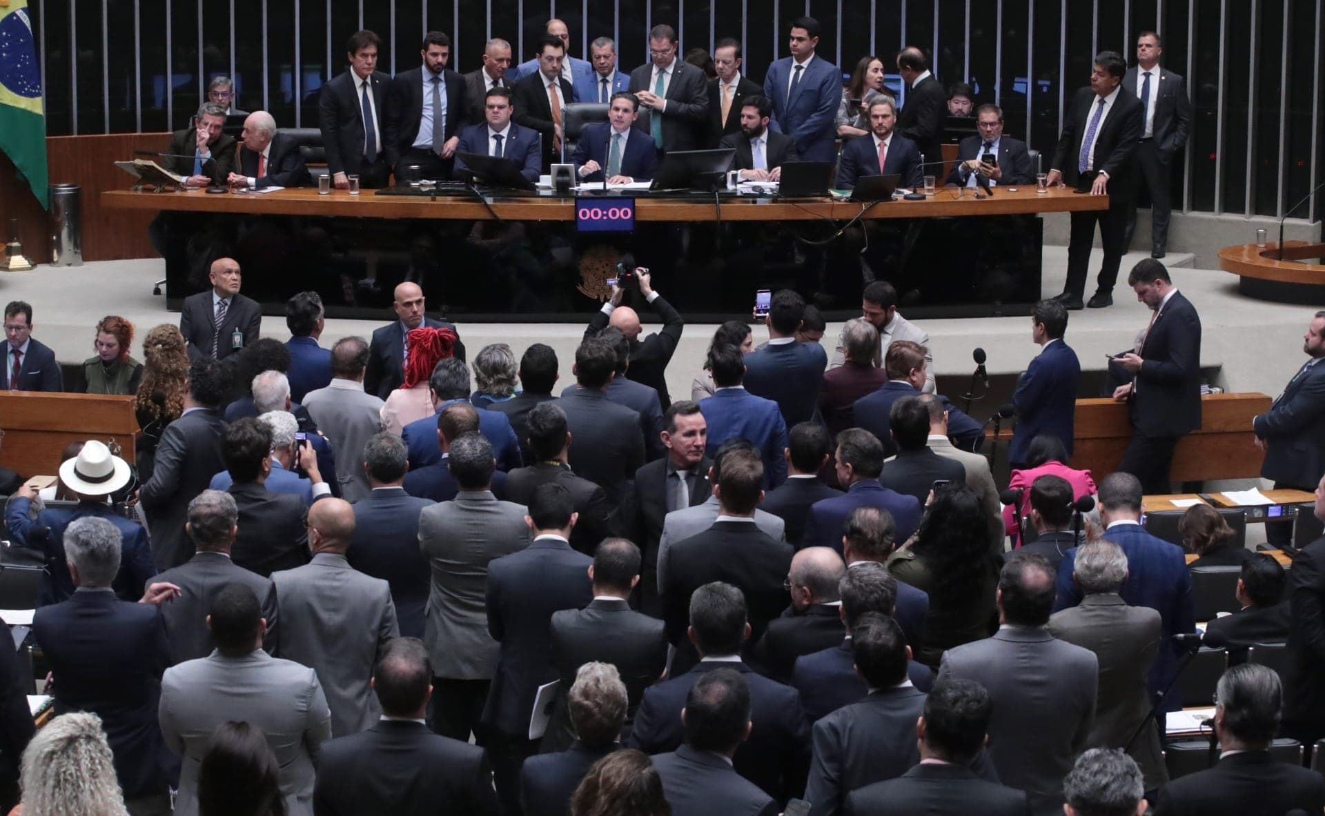 Câmara aprovou projeto de dosimetria que derruba pena de Bolsonaro
