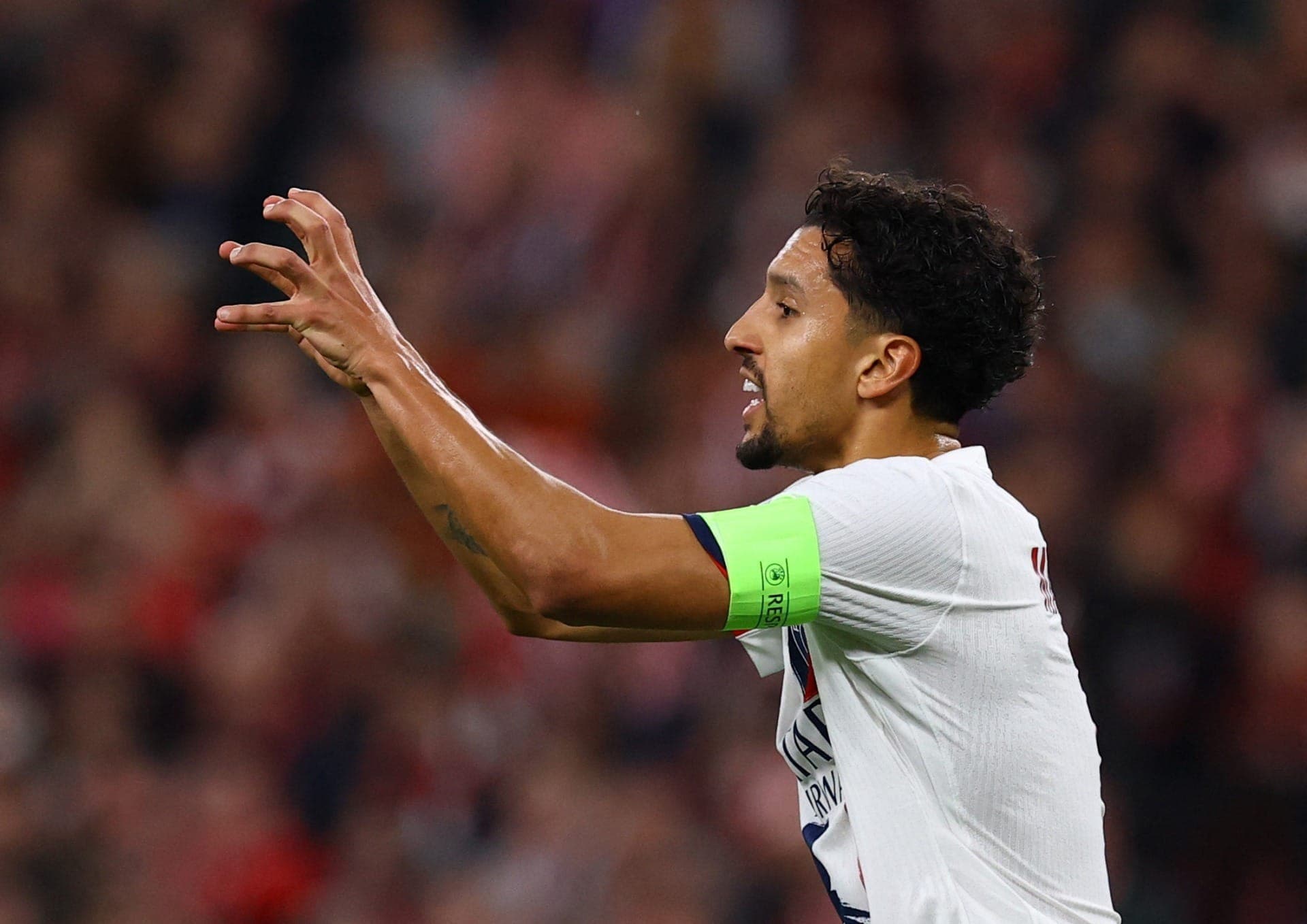 Marquinhos, do PSG, durante empate com Athletic de Bilbao pela Liga dos Campeões 2025