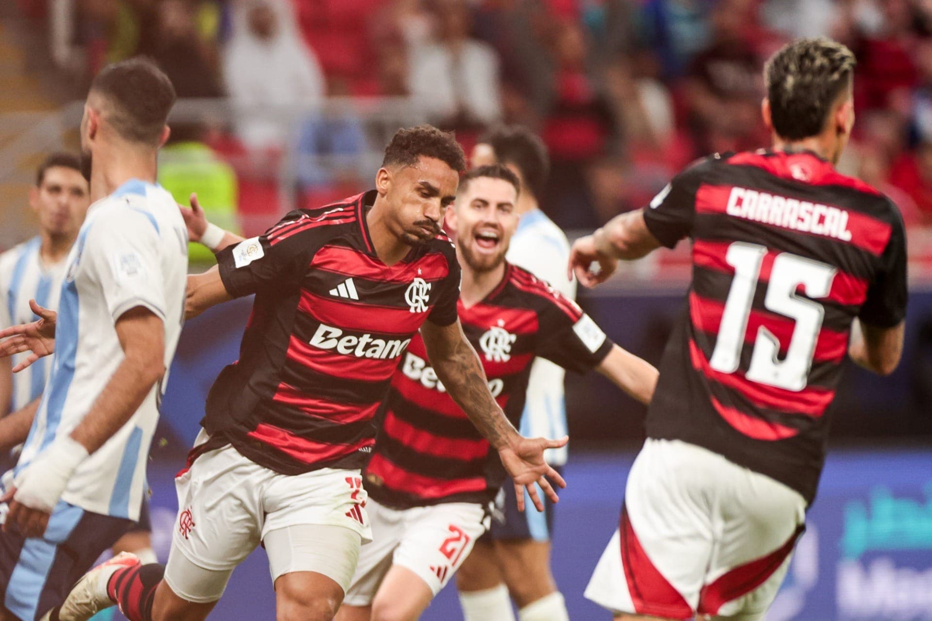 Danilo fez o segundo gol do Flamengo contra o Pyramids