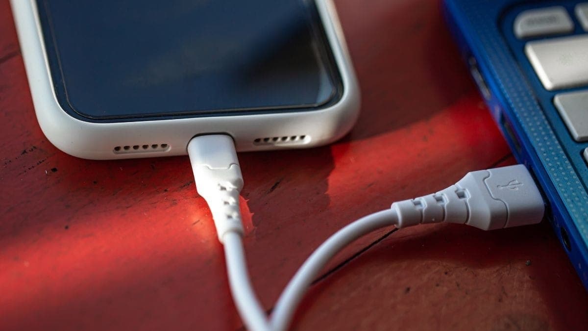 Mitos sobre “bateria viciada” persistem, apesar da evolução dos smartphones