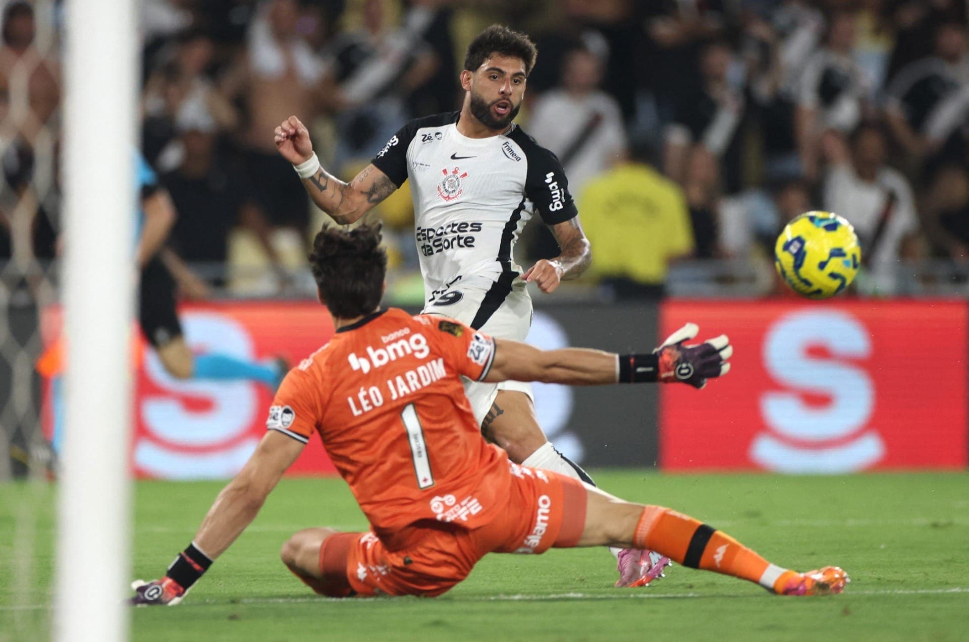 Yuri Alberto marca e da assistência na vitória do Corinthians sobre o Vasco na final da Copa do Brasil