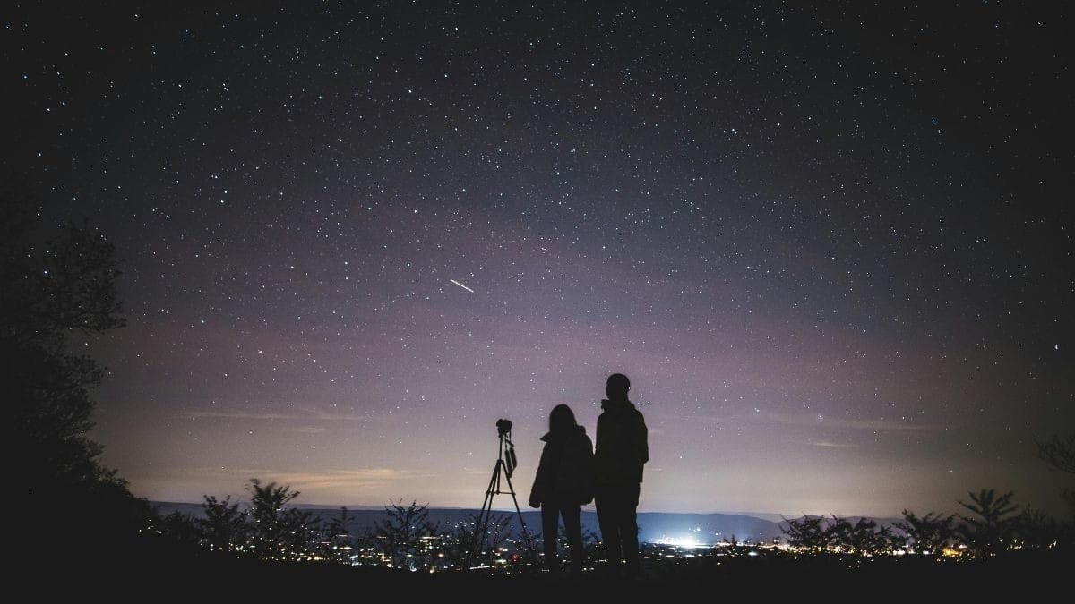 Apps de astronomia transformam o celular em mapa do céu para iniciantes