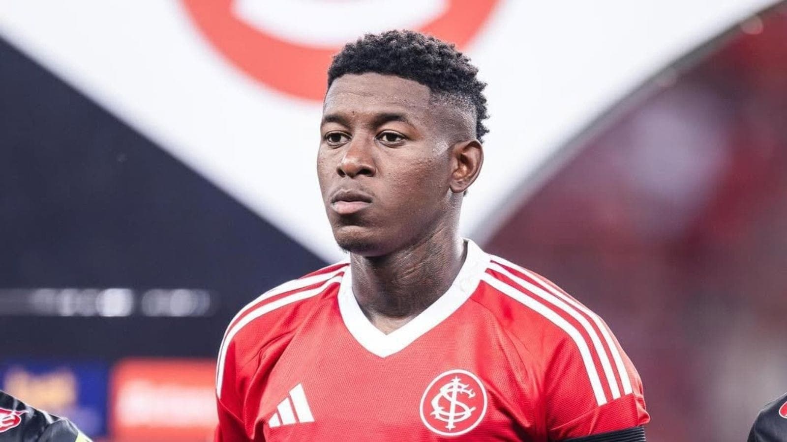 Vitão, novo zagueiro do Flamengo