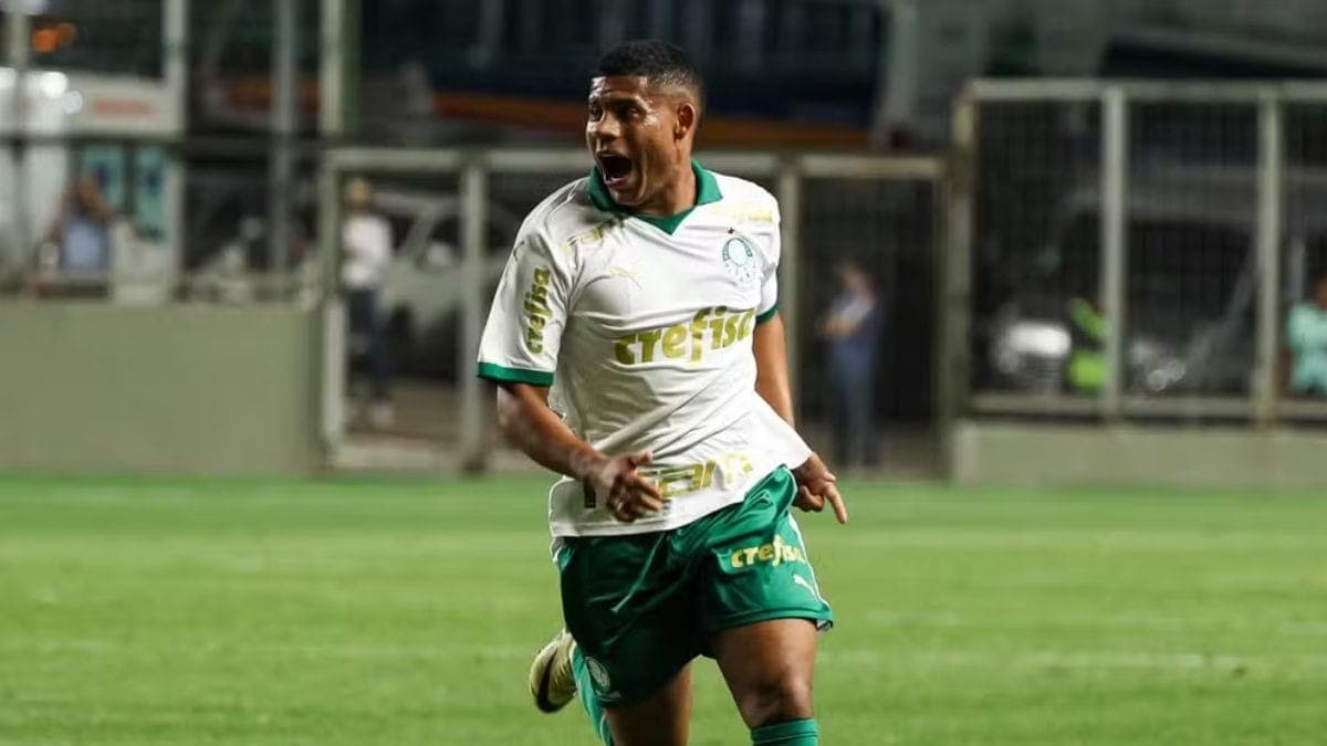 Gilberto chegou à Seleção de base pelo Palmeiras