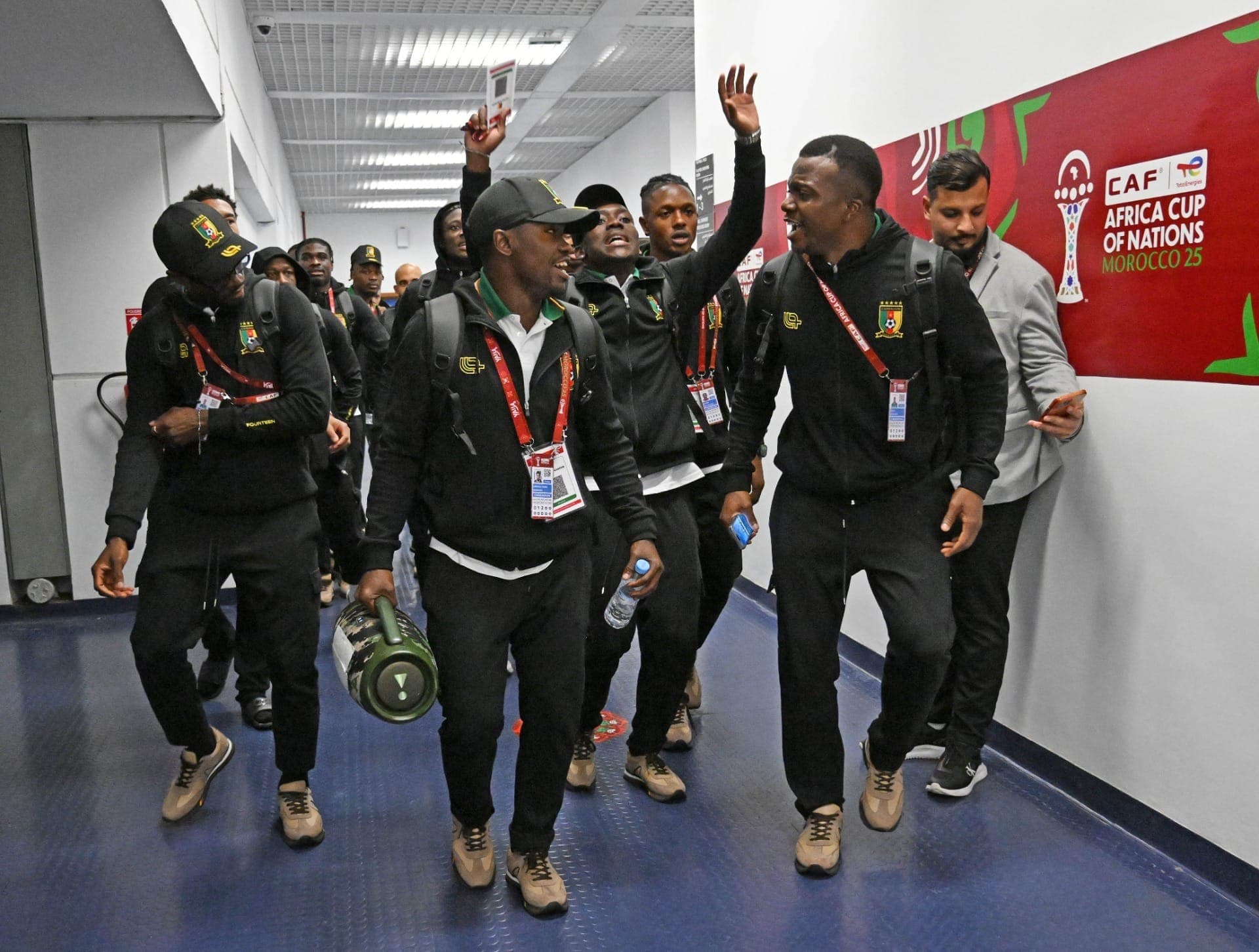 Seleção de Camarões no pré-jogo pela Copa Africana