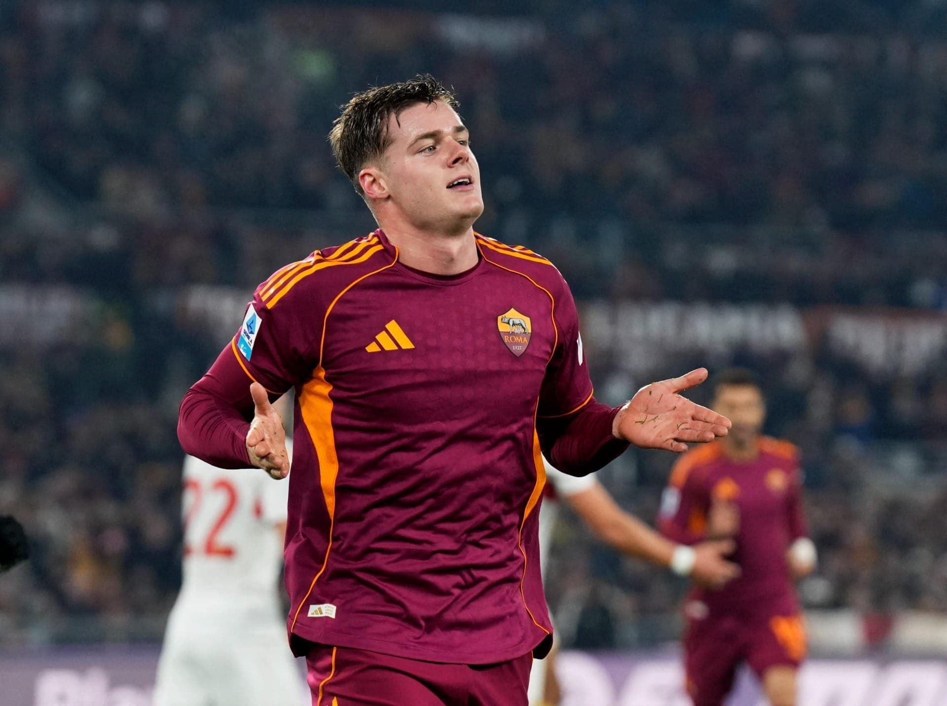 Evan Ferguson marcou o terceiro gol da Roma