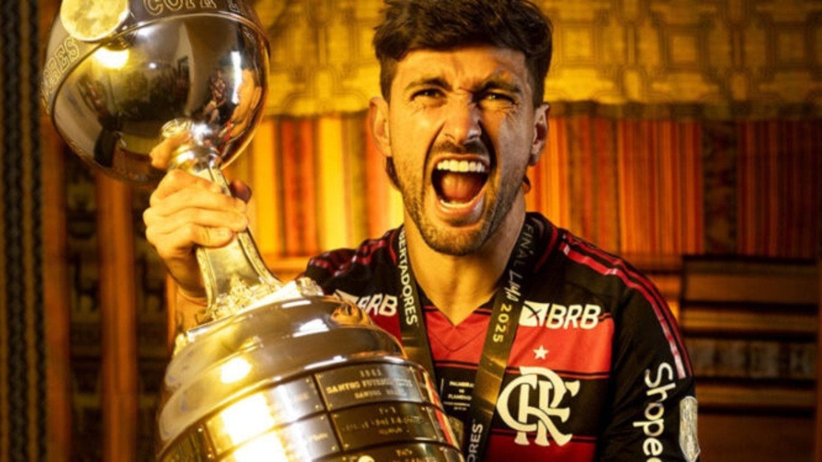 Arrascaeta conquistou a Libertadores e o Brasileirão em 2025