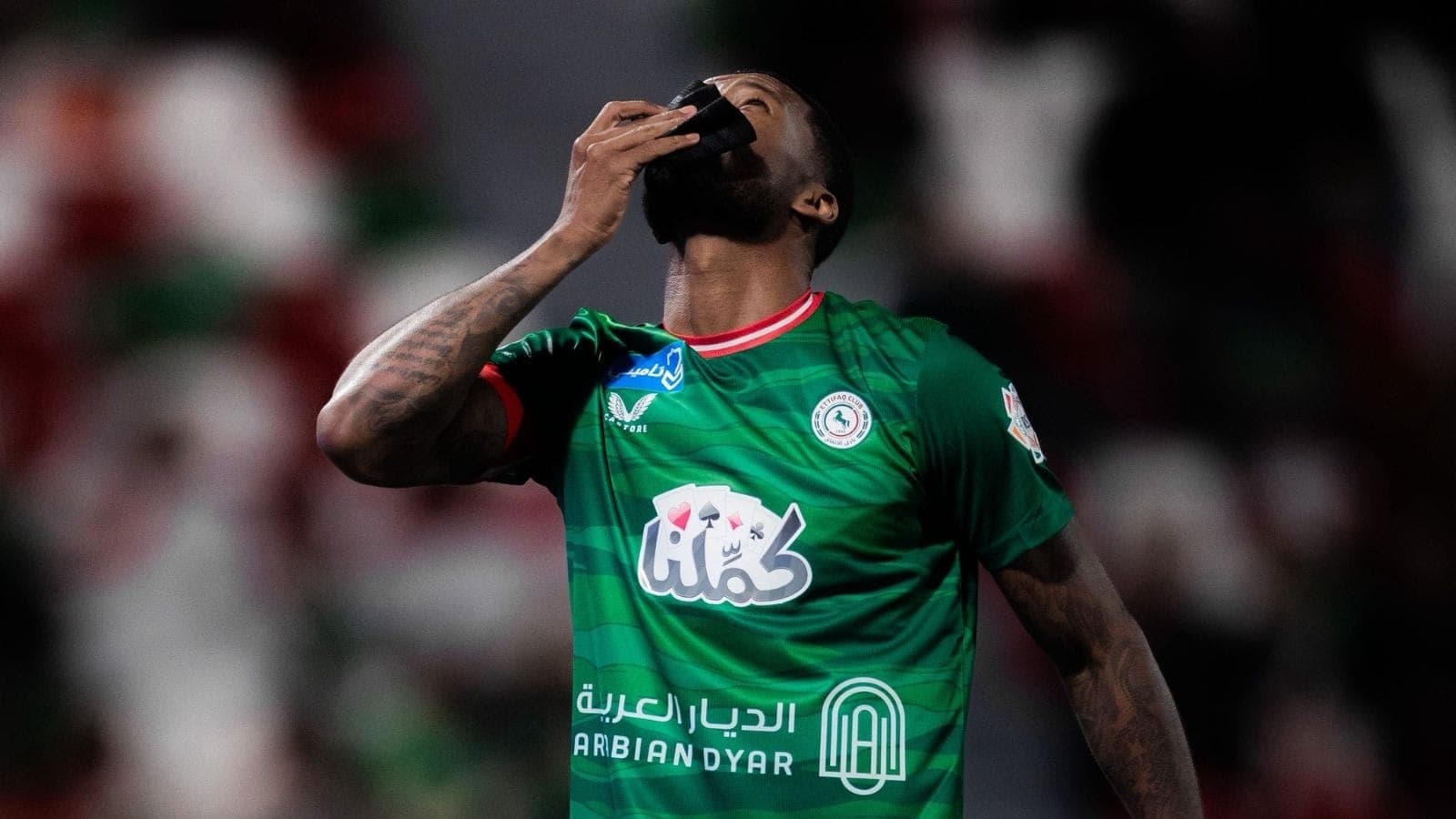 Wijnaldum, autor dos gols da vitória do Al Ettifaq
