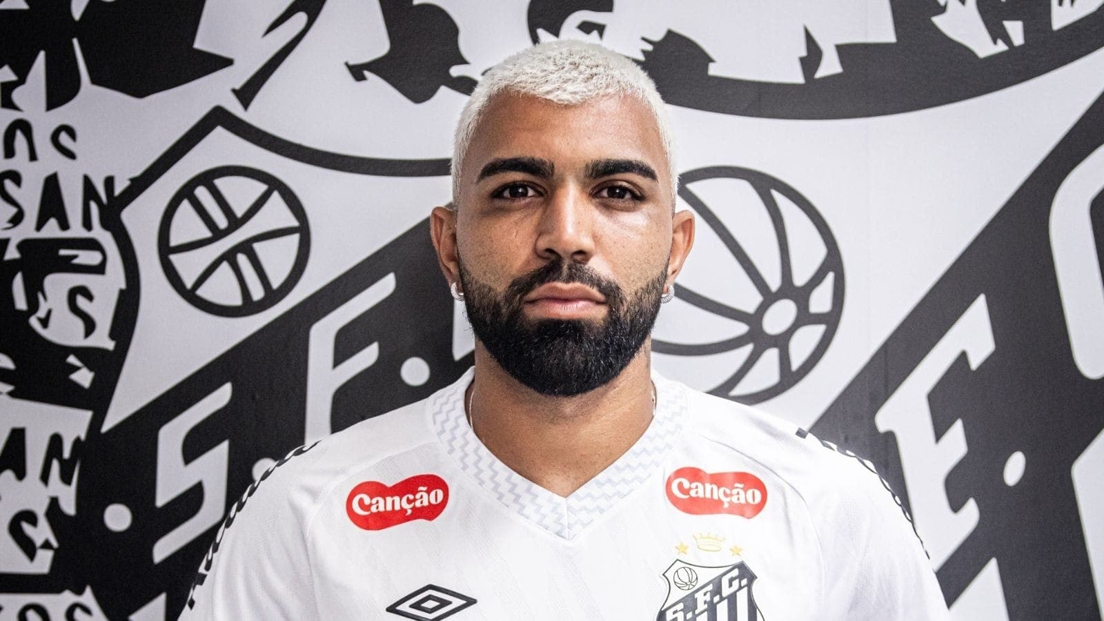 Gabigol é o principal reforço do Santos para 2026