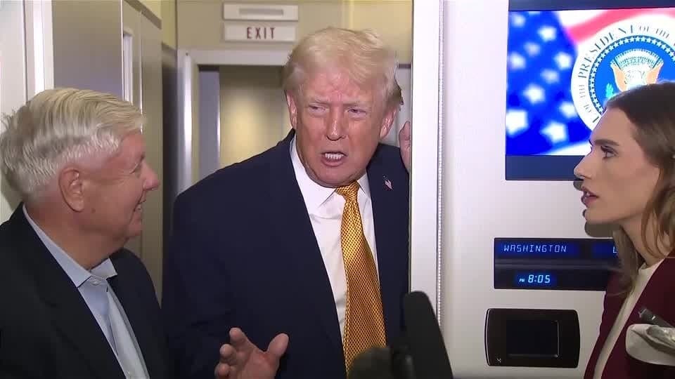 Trump ameaça a Colômbia a bordo do avião presidencial