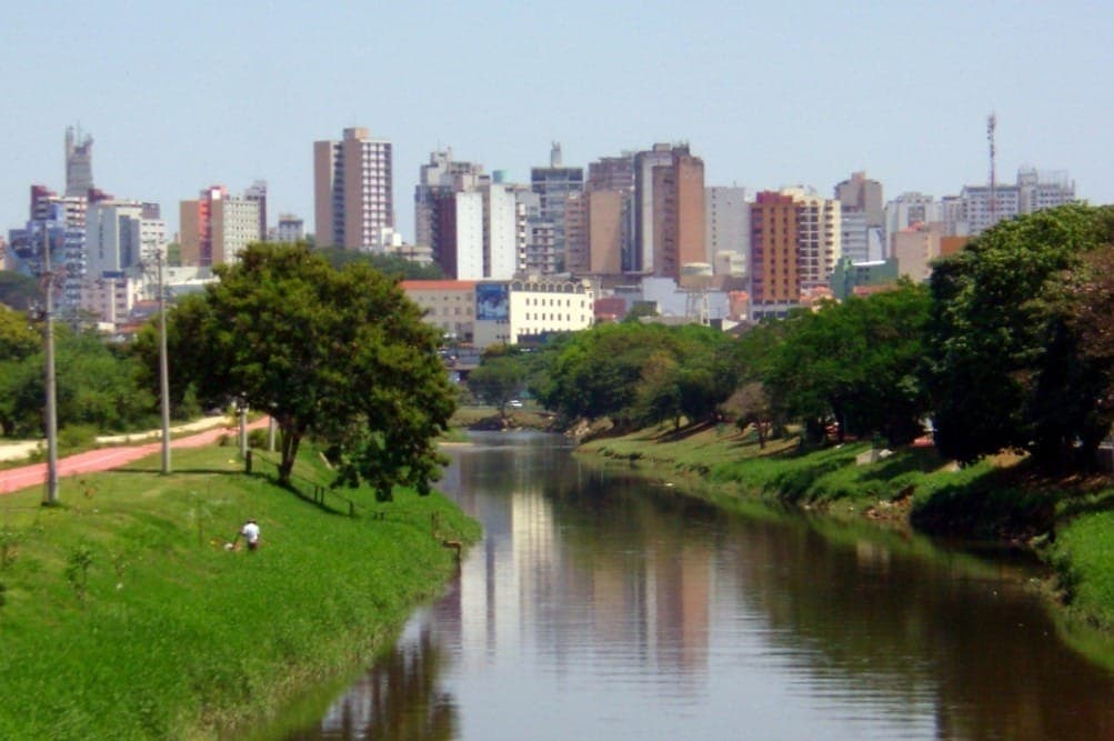 Especialista mostra como a arquitetura residencial de médio e alto padrão está transformando cidades brasileiras
