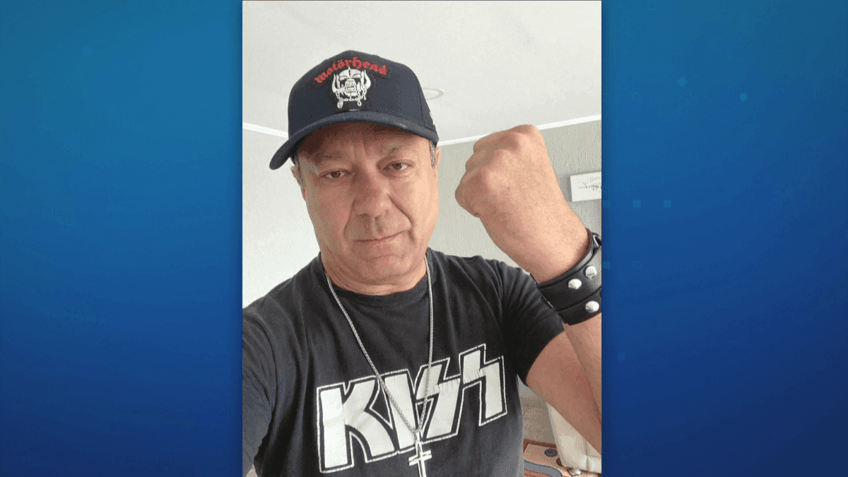 Idoso é encontrado morto na porta da estação de Metrô em São Paulo