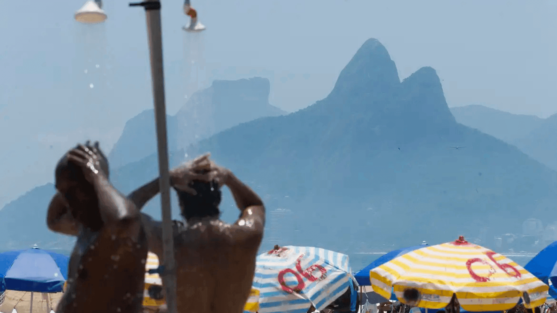 A cidade do Rio entrou no nível de Calor 2, na manhã desta sexta-feira (9)