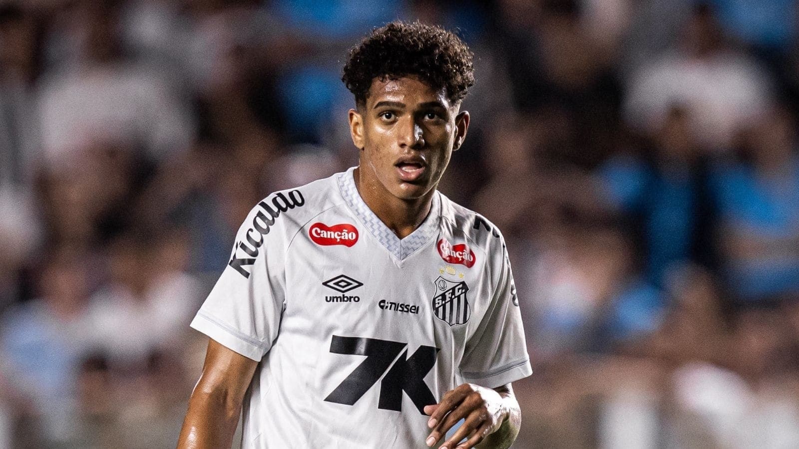 Souza, lateral-esquerdo do Santos, será jogador do Tottenham