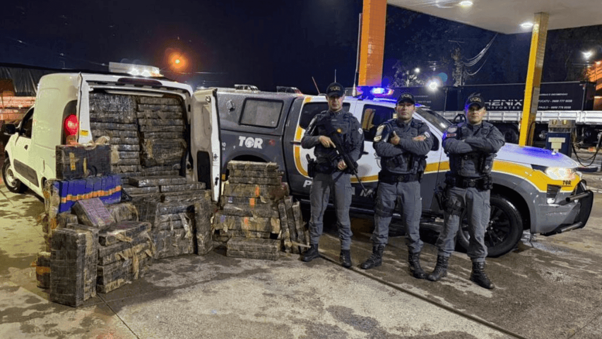 Casal é preso com quase 1 tonelada de maconha no interior de São Paulo