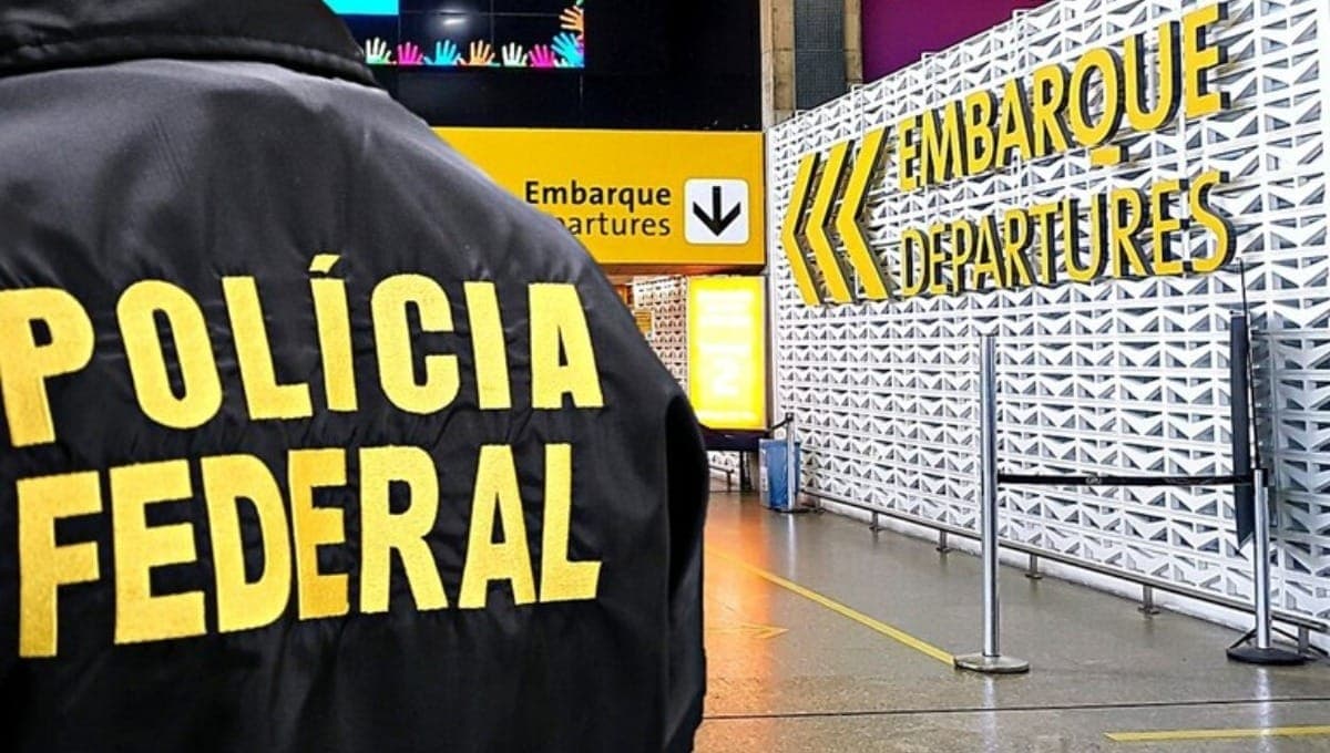 PF apreende 100 kg de cocaína em avião minutos antes da decolagem