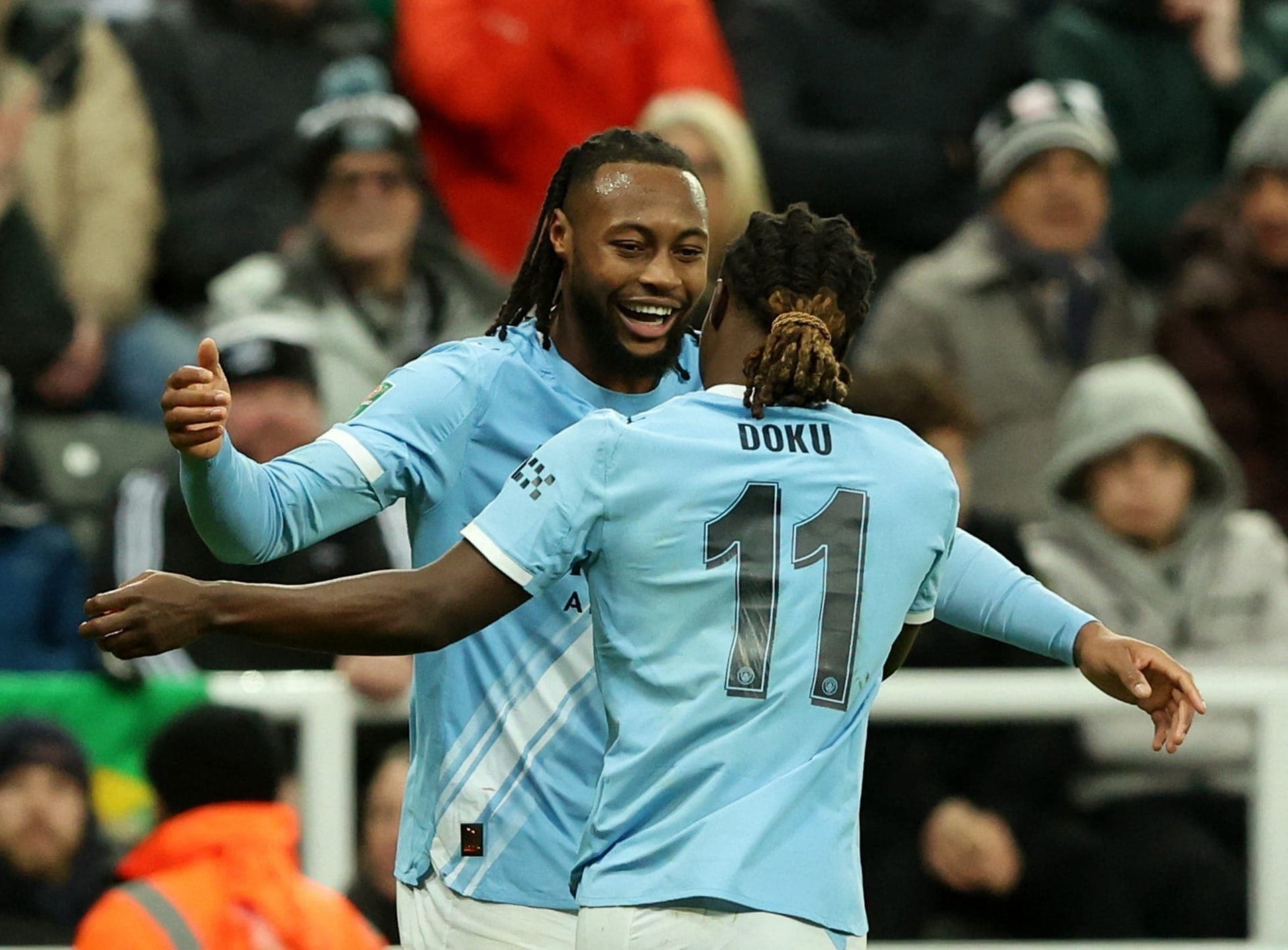 Semenyo, do Manchester City, comemora gol marcado - e que seria anulado - por Doku