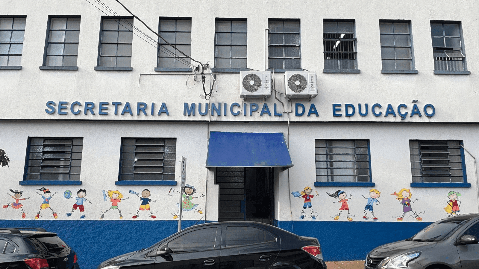 Candidatos precisam levar documento com foto e caneta preta
