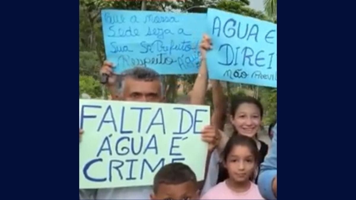 Moradores do Capuava protestam contra falta d'água em São José