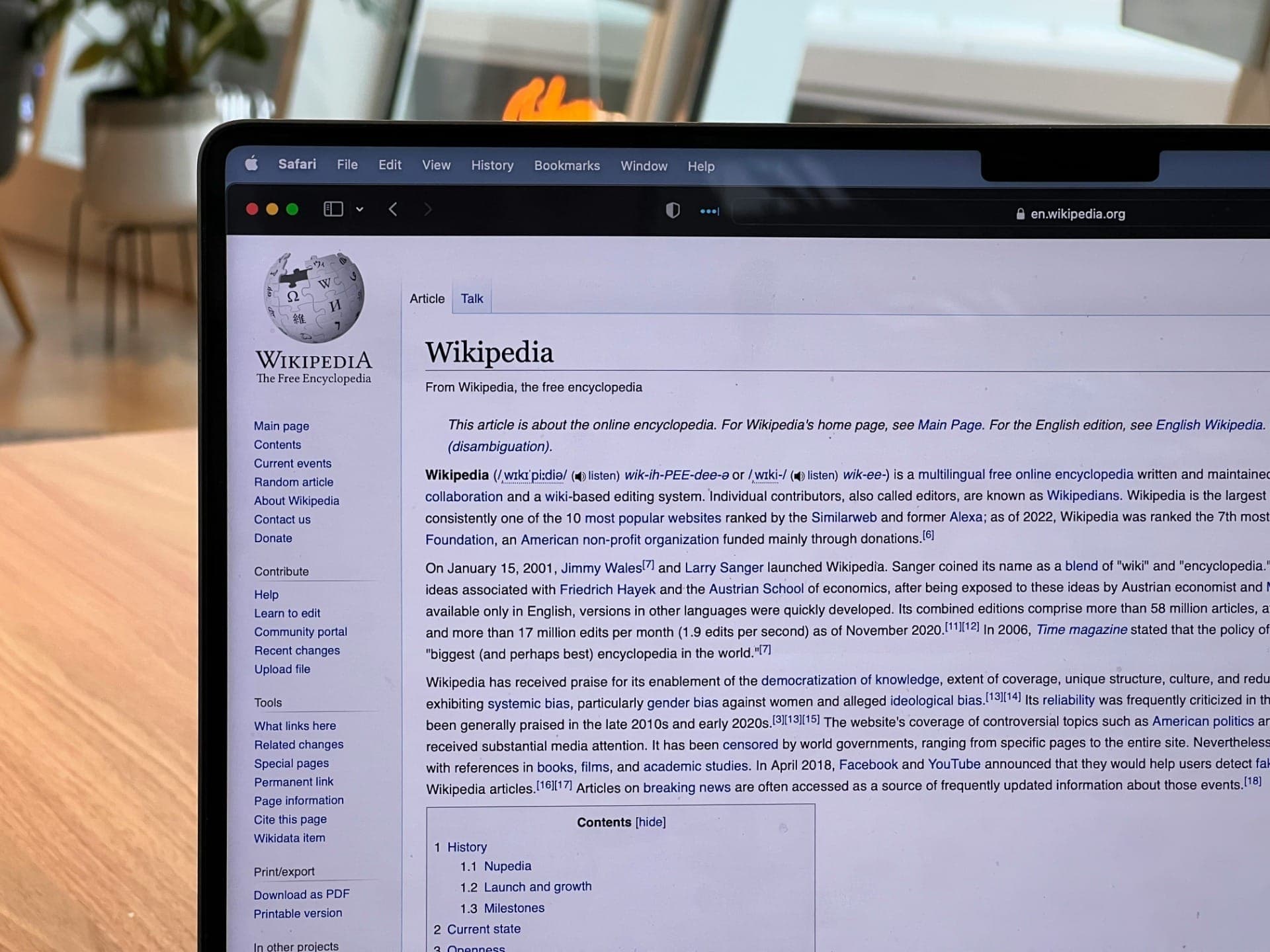 Wikipédia é usada por estudantes como ponto de partida para compreender novos temas