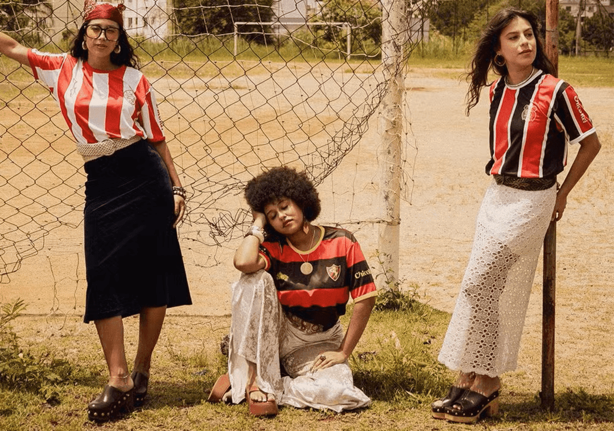 Coleção de "O Agente Secreto" resgata uniformes da década de 70