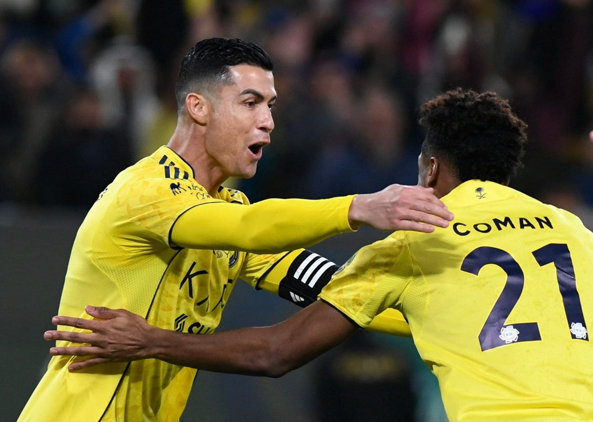 Cristiano Ronaldo e Coman comemoram vitória do Al Nassr