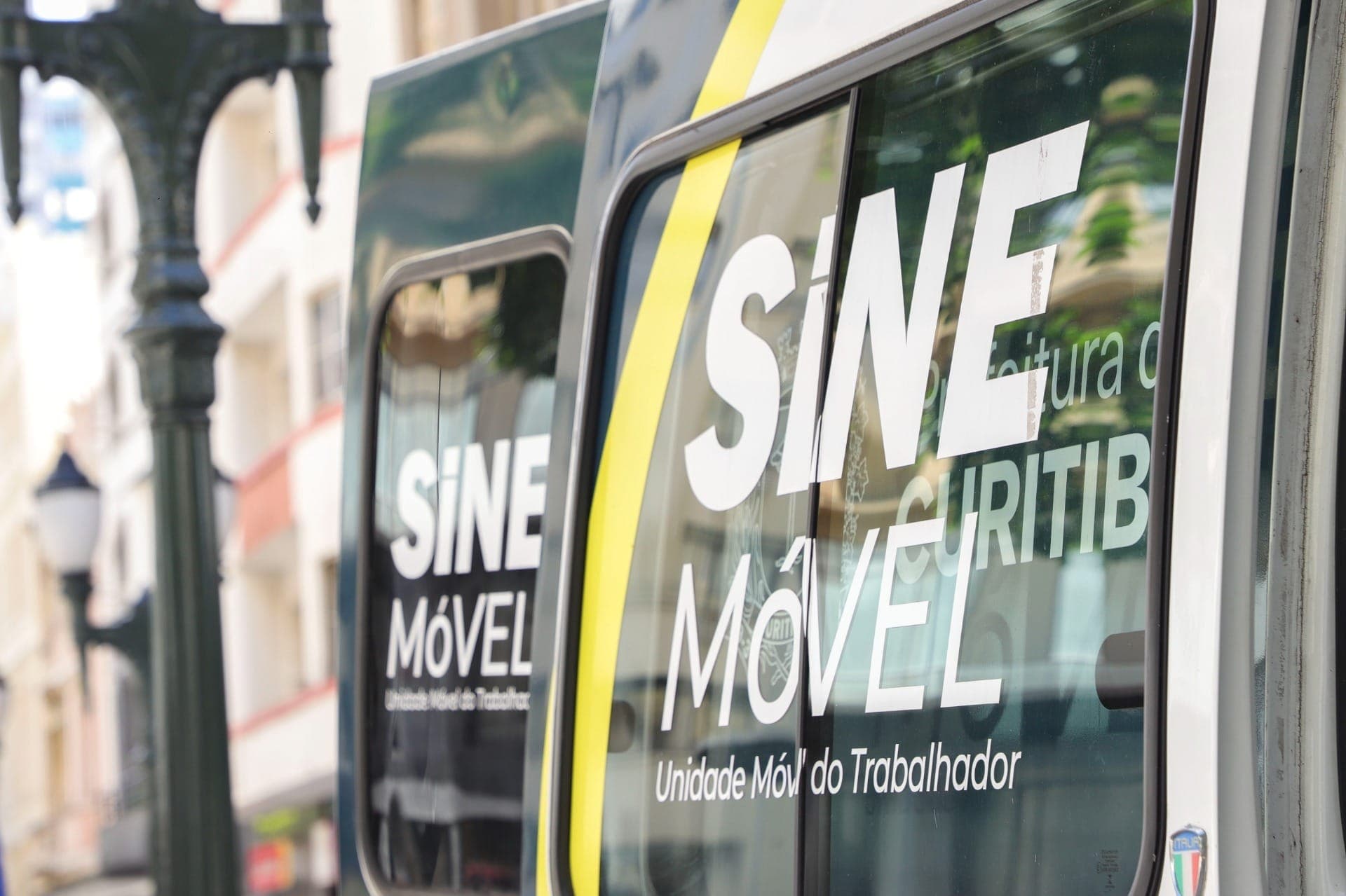 Procurando emprego? Saiba onde estarão as unidades do Sine Móvel nesta segunda
