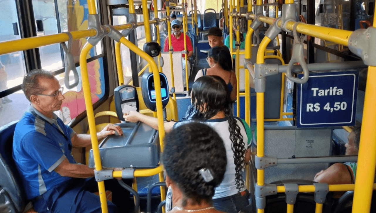 Cadastro e recadastro para o transporte escolar termina dia 30