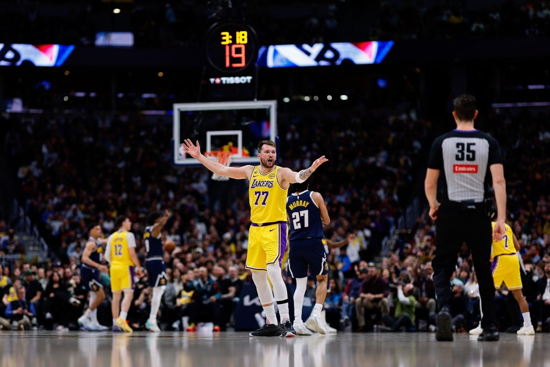 Doncic é destaque em vitória do Lakers sobre Denver Nuggets