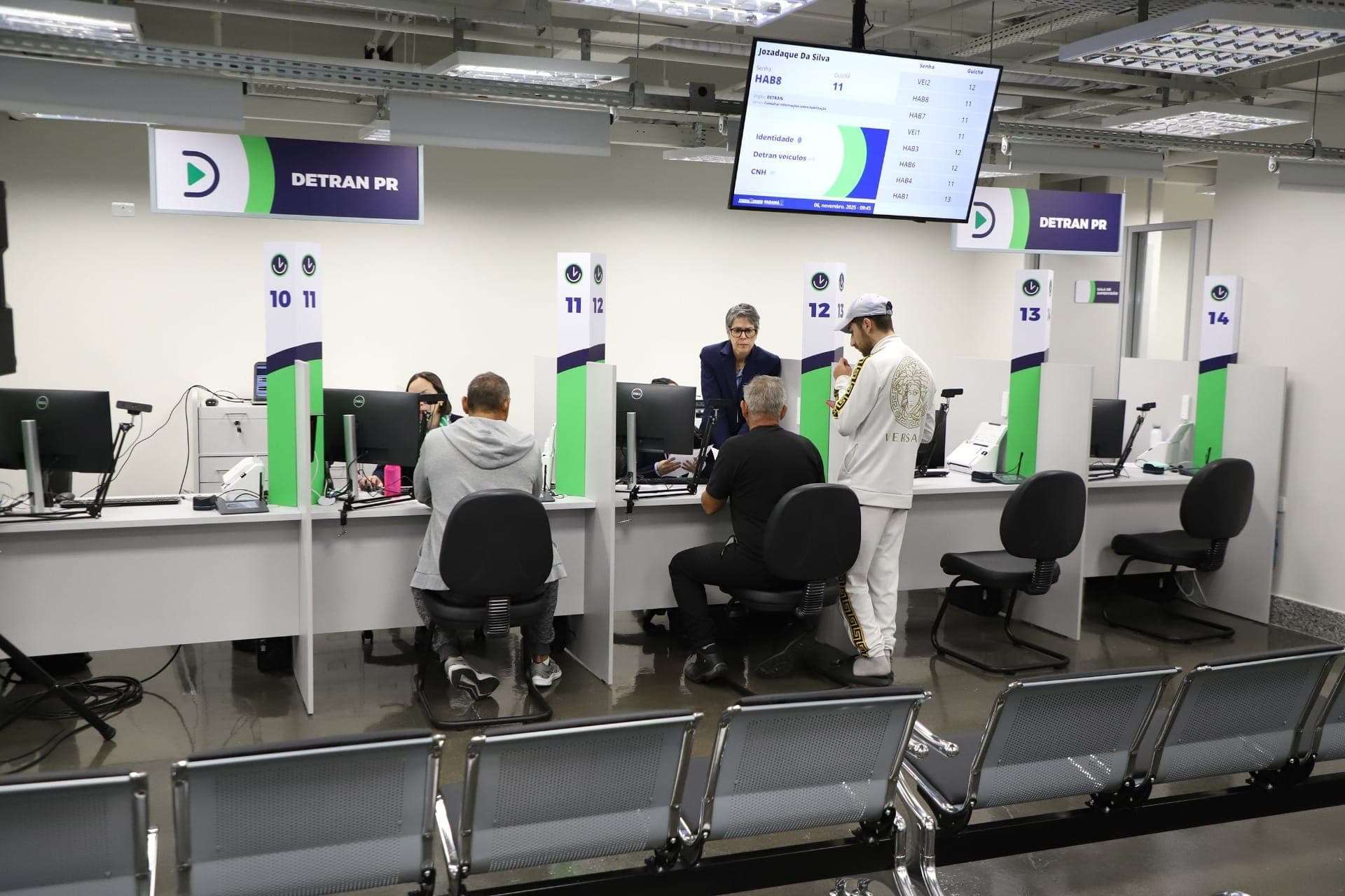 Poupatempo Paraná alcança 99,5% de aprovação do público