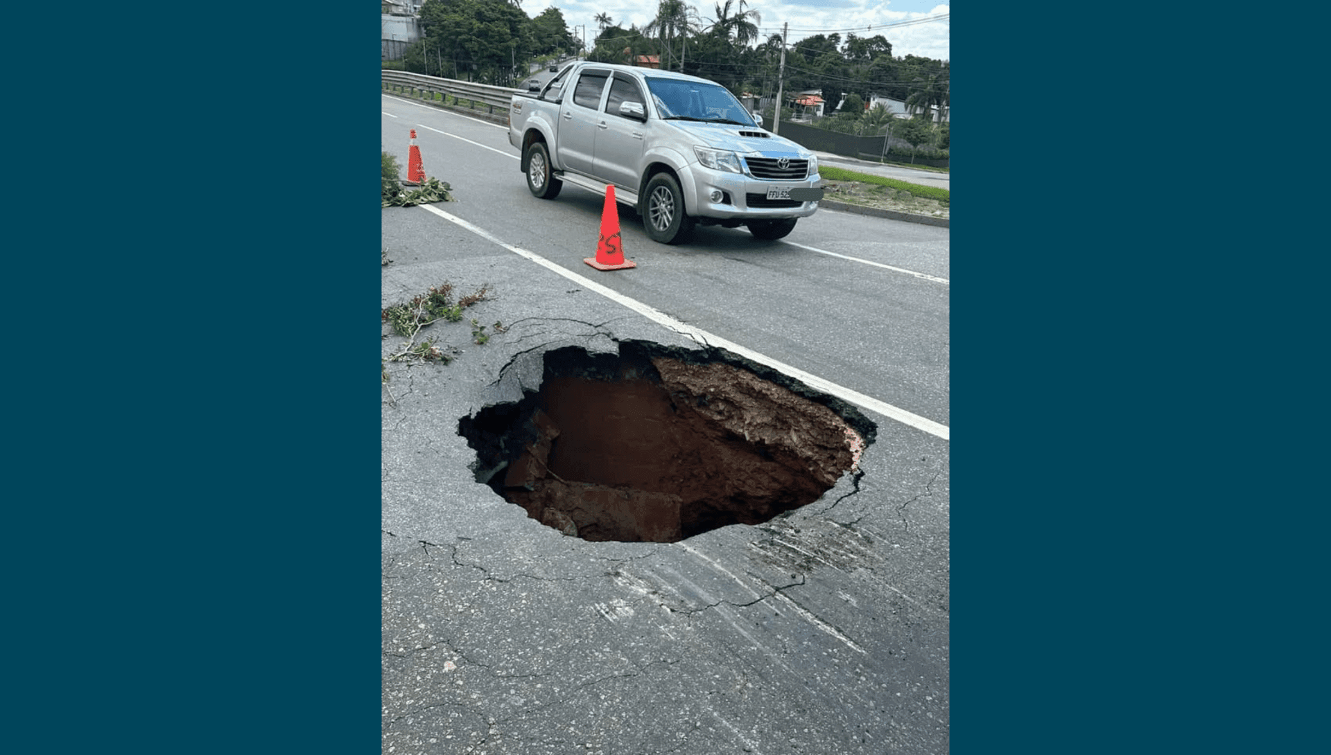 Faixa adicional foi aberta para melhorar o fluxo de veículos durante trabalho de manutenção
