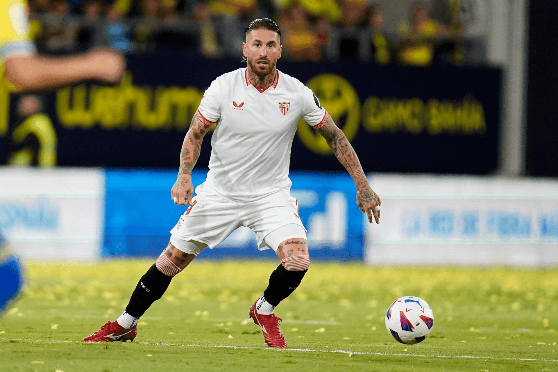 Sergio Ramos, ídolo do Sevilla, avança nas negociações para liderar um grupo interessado na compra do clube andaluz