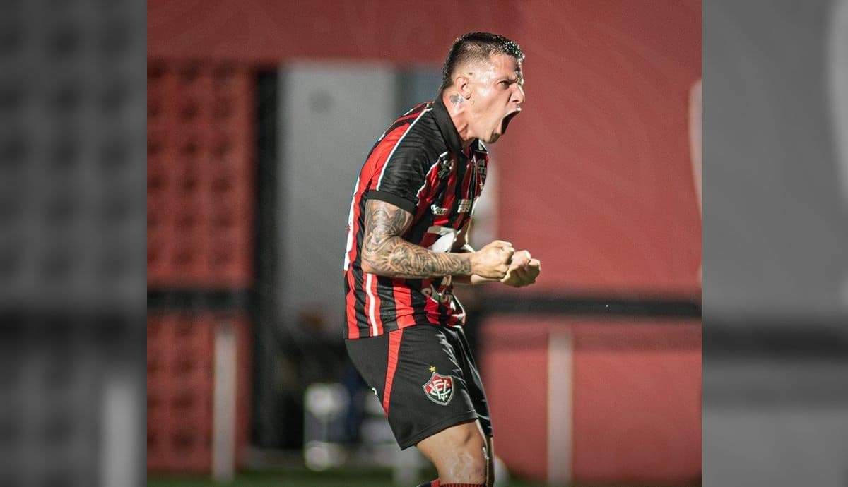 Vitória conquista os primeiros pontos no Campeonato Brasileiro