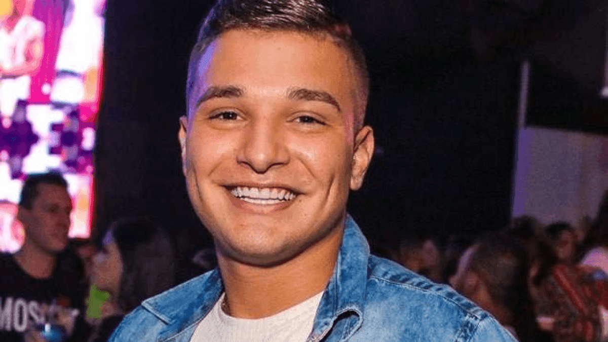 Mc Gui é acusado de dever R$ 20 mil para ex