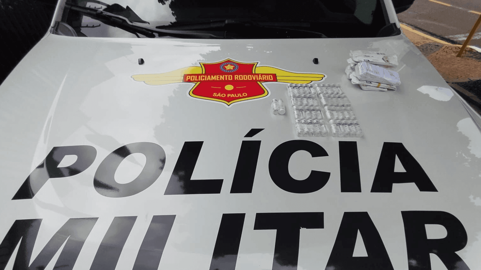 Os medicamentos estavam em um carro abordado pela polícia