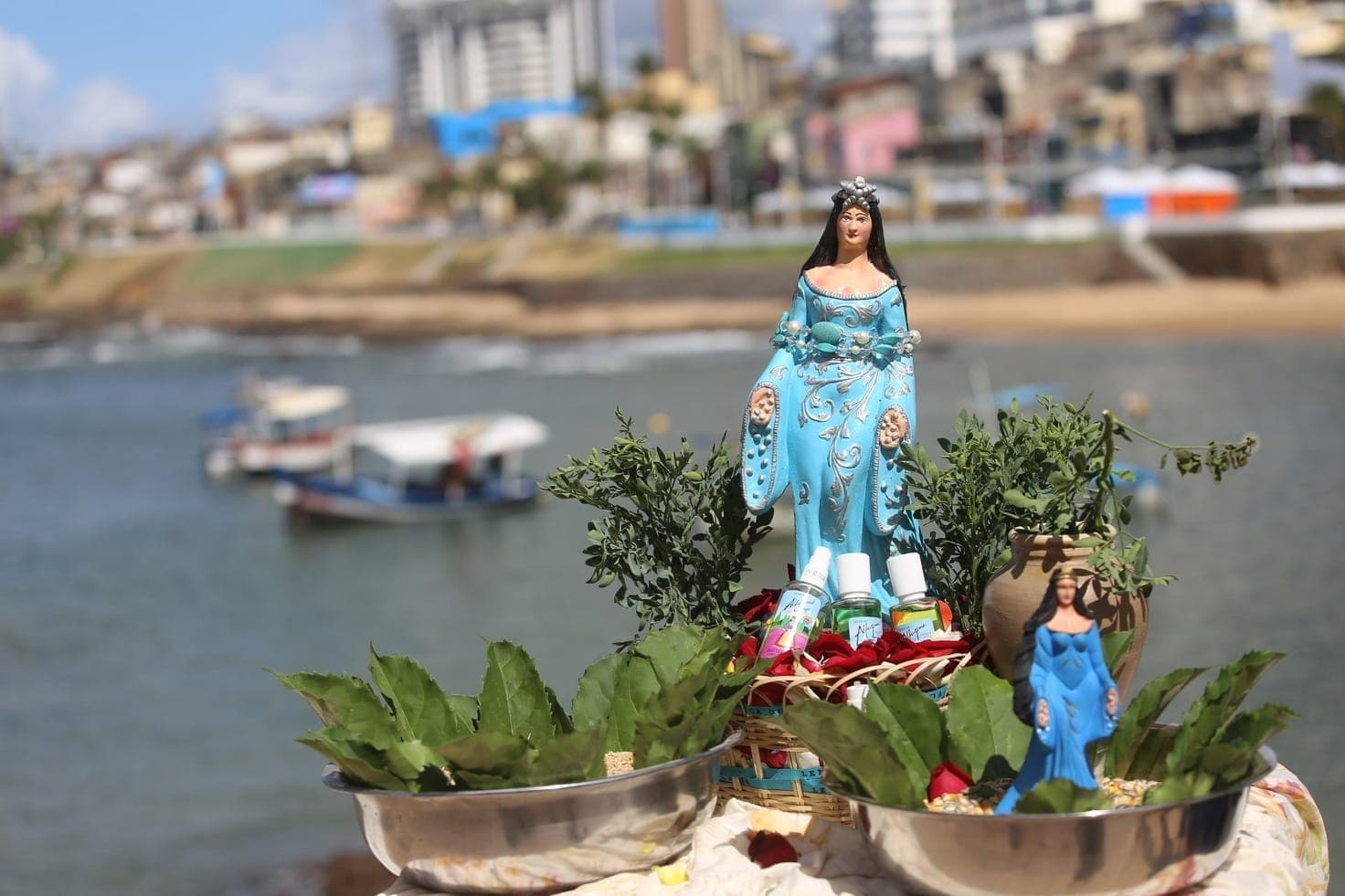 A Rainha do Mar, Iemanjá, é celebrada em diferentes datas pelo Brasil