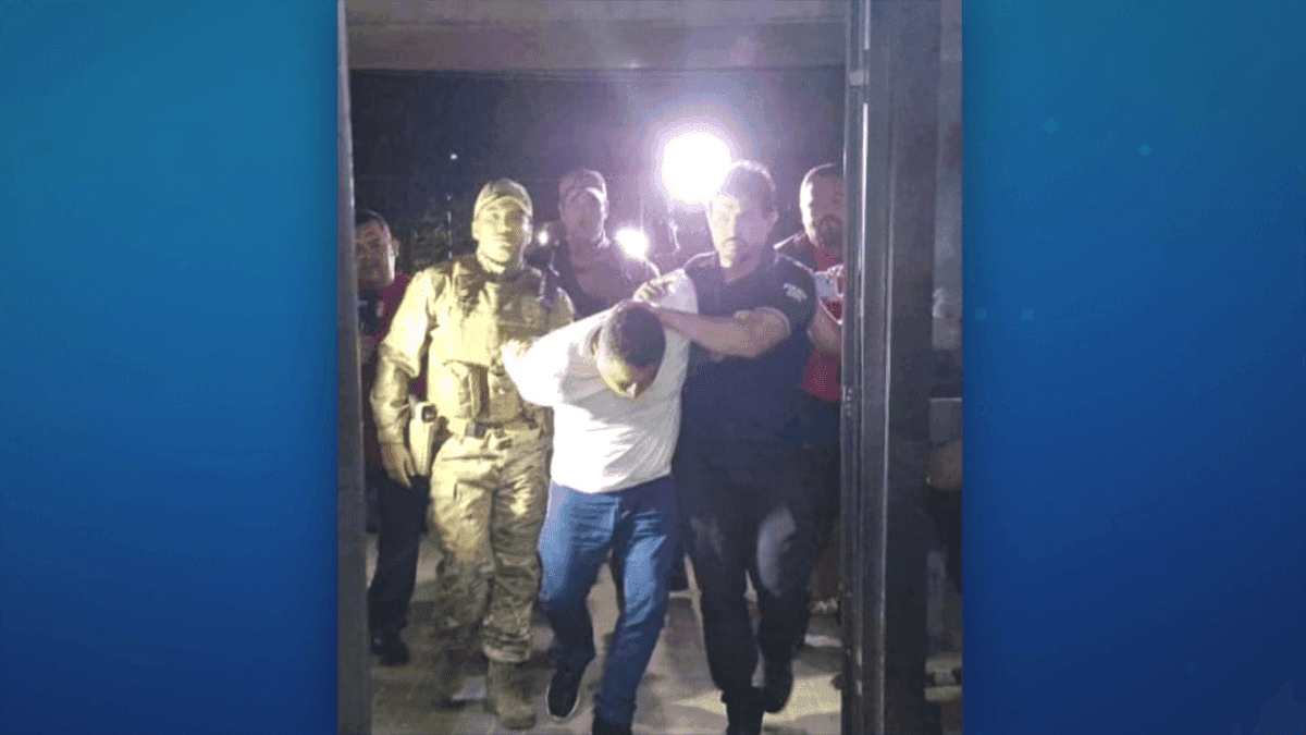 Chefe do Comando Vermelho, "Quinzinho" é preso ao tentar fugir do Brasil
