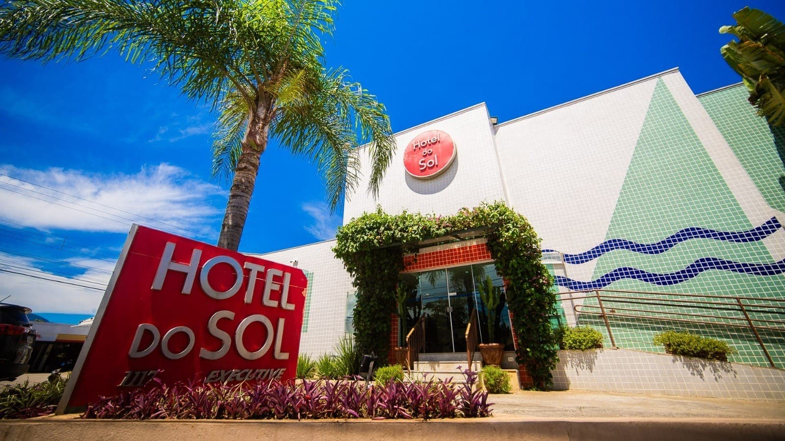Hotel do Sol é opção ideal para curtir o Carnaval em São Sebastião com conforto e ótima localização