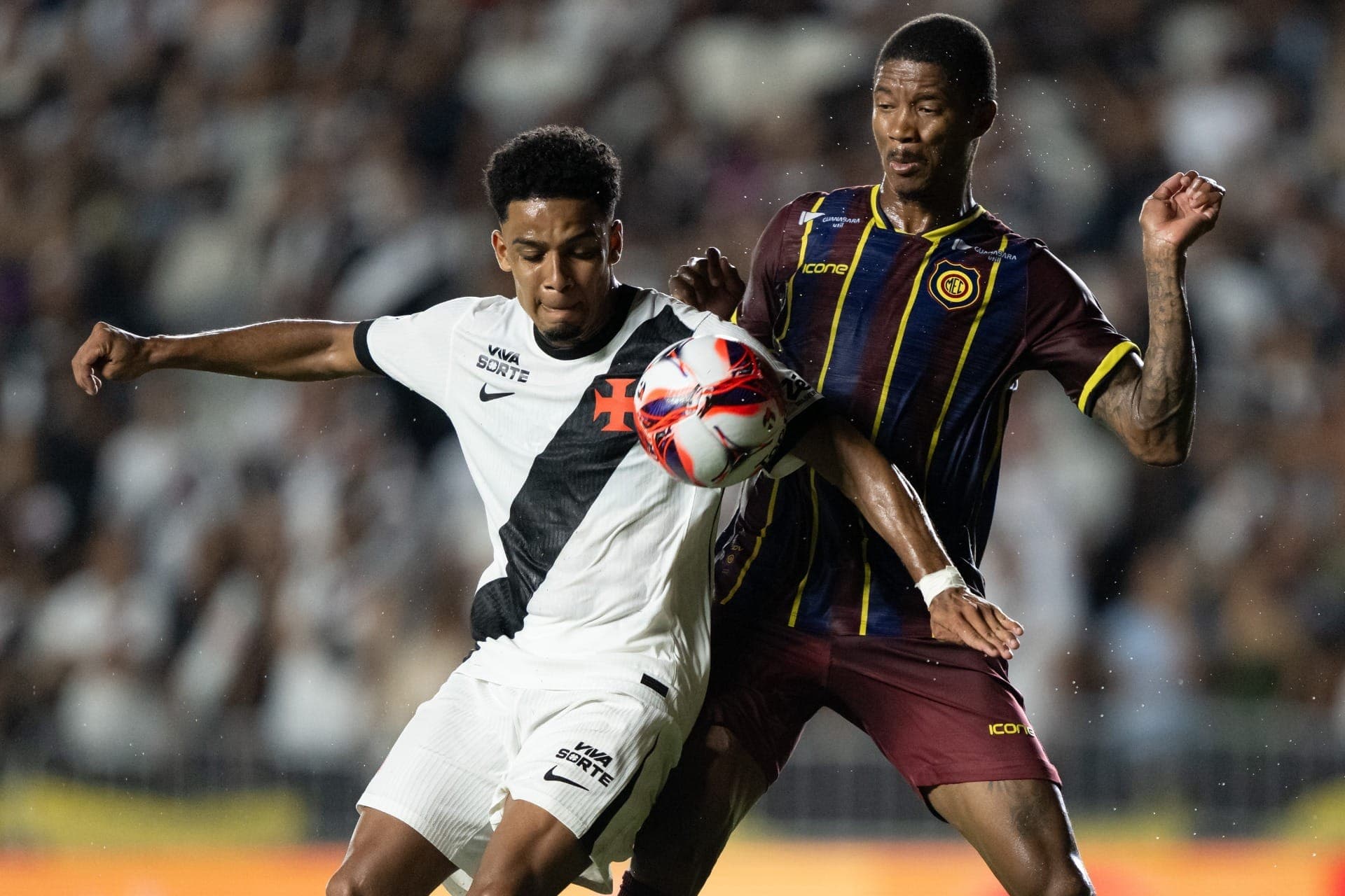 Vasco e Madureira empatam o jogo válido pela Taça Guanabara