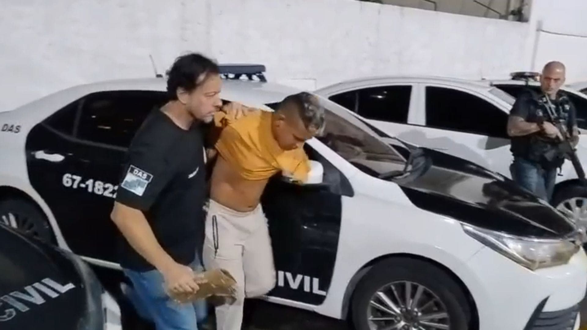 A libertação só foi possível quando a vítima conseguiu, em um momento de descuido do criminoso, enviar uma mensagem pedindo ajuda
