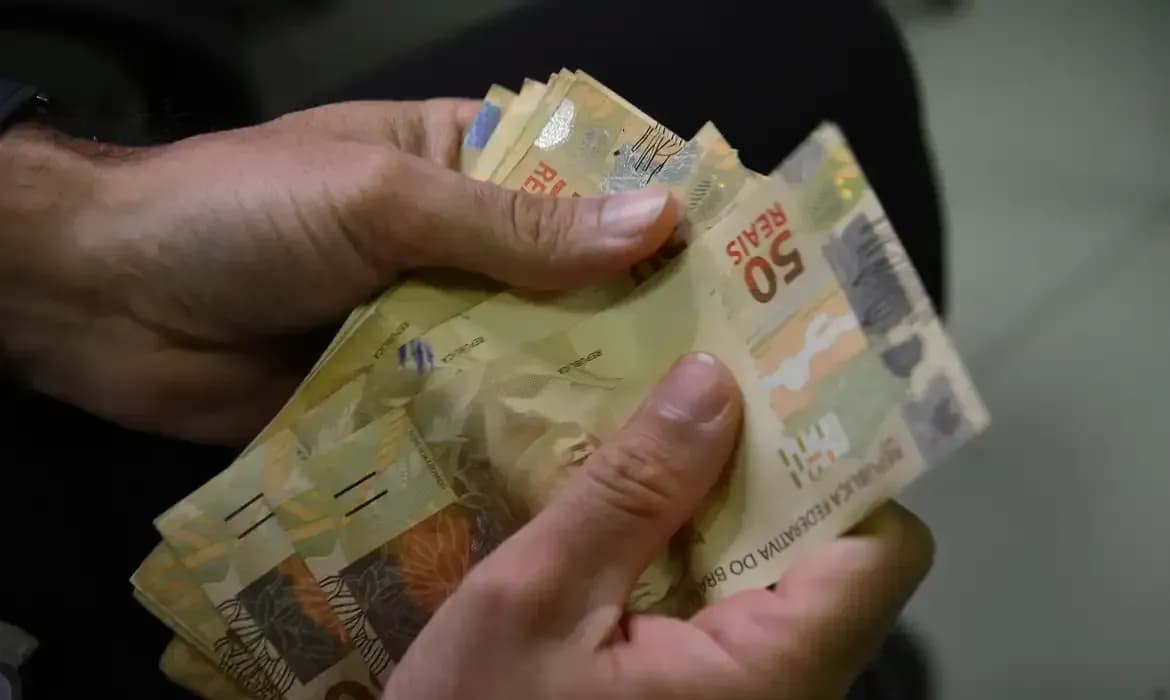Aplicativo da Carteira de Trabalho Digital permite consultar valor e data do pagamento