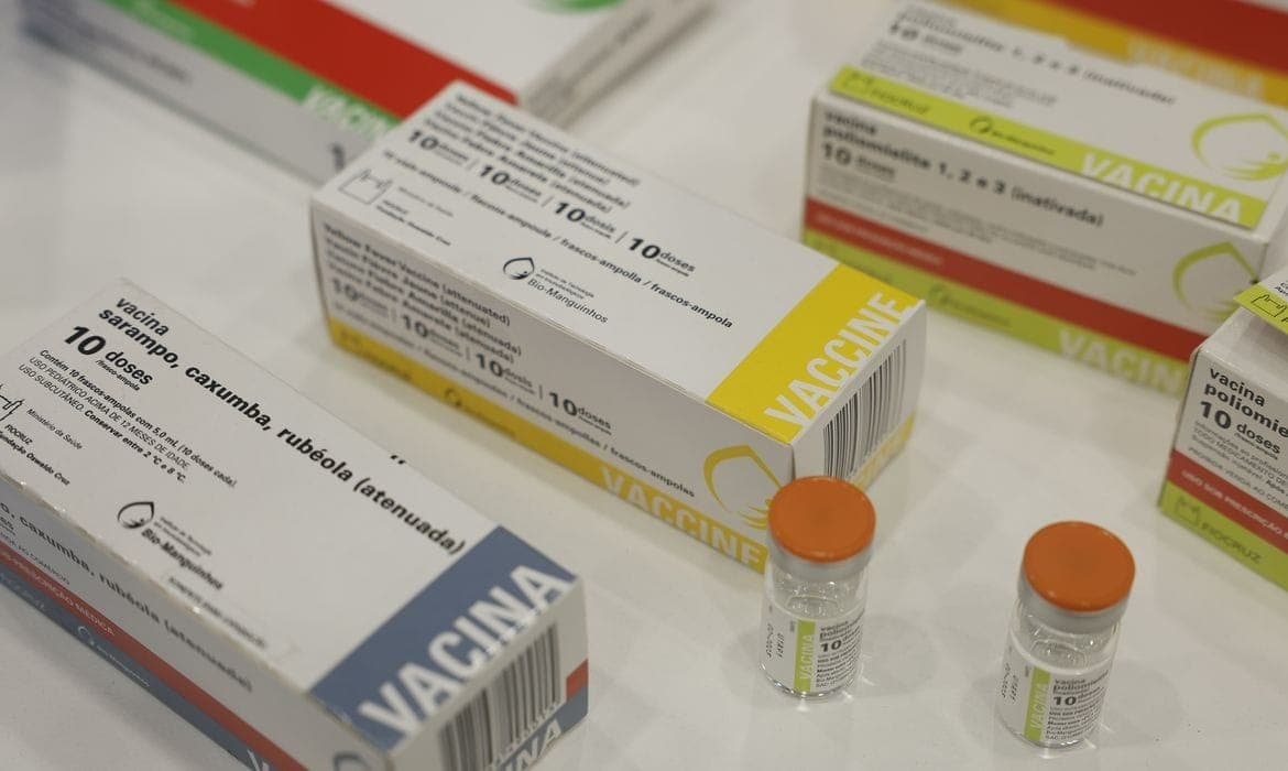 Vacinação é a principal forma de prevenção contra o sarampo, doença viral altamente contagiosa