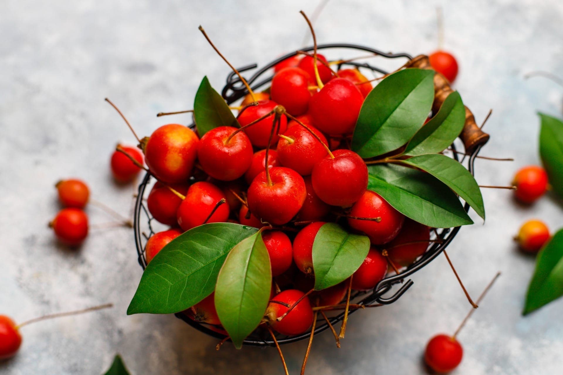 Acerola ultrapassa a laranja quando o assunto é imunidade e rejuvenescimento