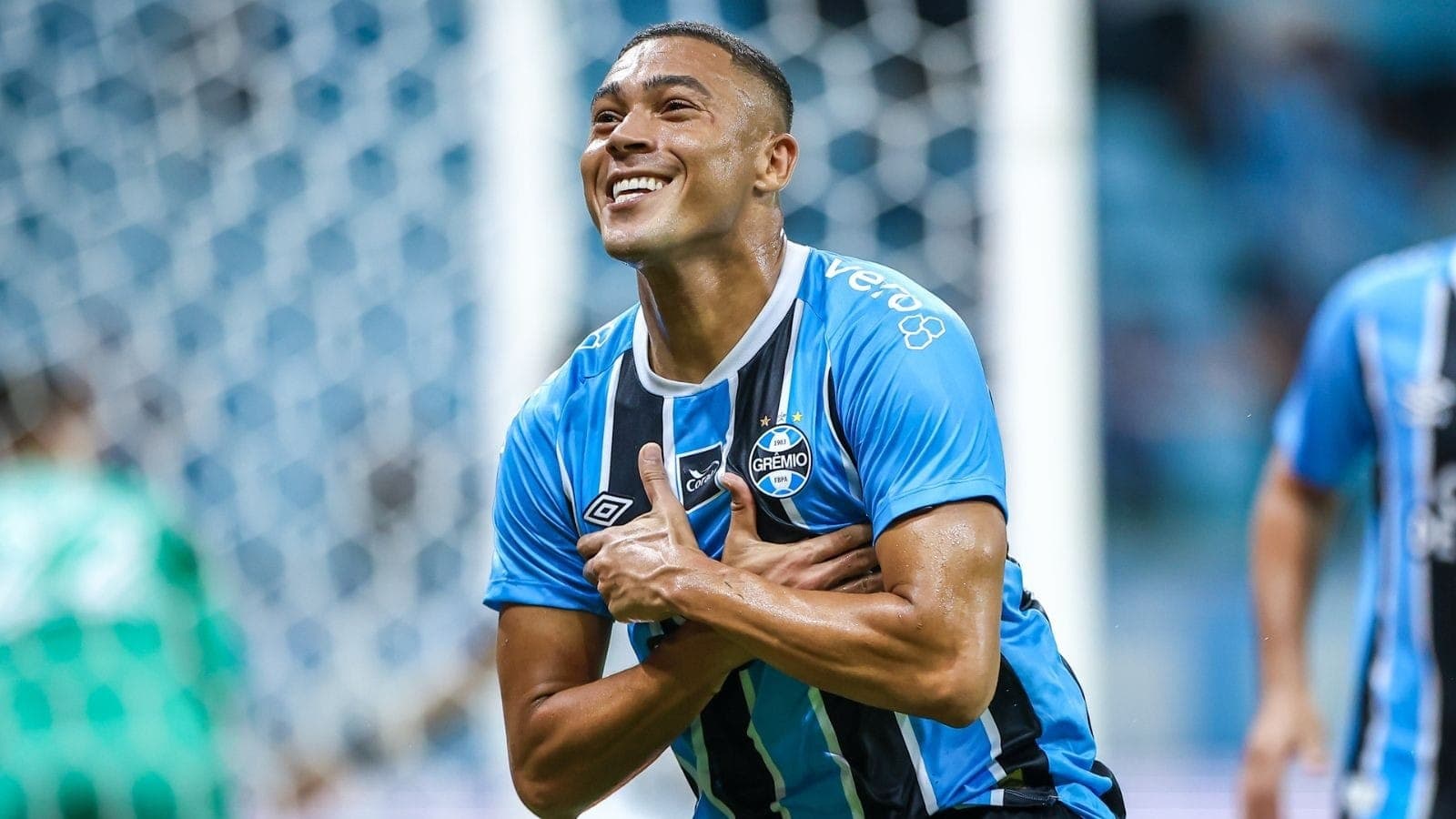 Carlos Vinicius, atacante do Grêmio