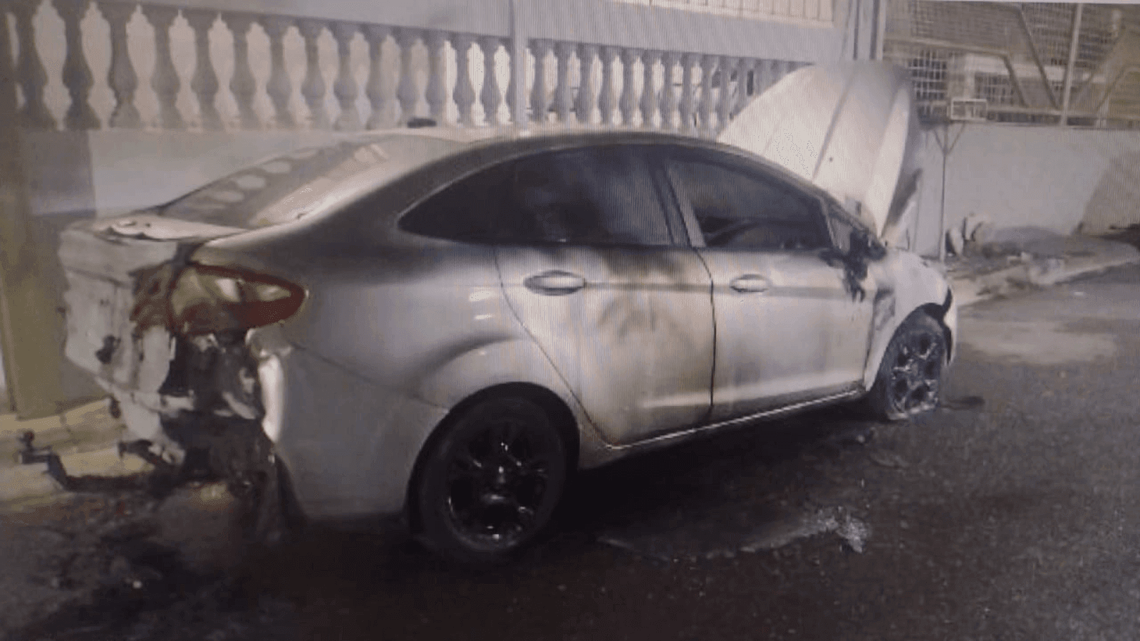 O veículo incendiado não era o mesmo procurado pela dupla