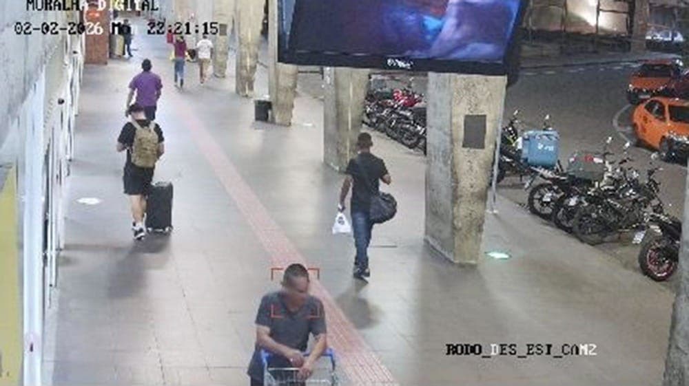 Reconhecimento facial leva à prisão de foragido na rodoviária de Curitiba