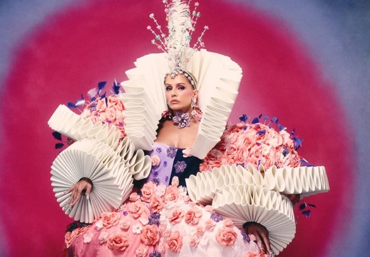 Deborah Secco no Baile da Vogue 2026