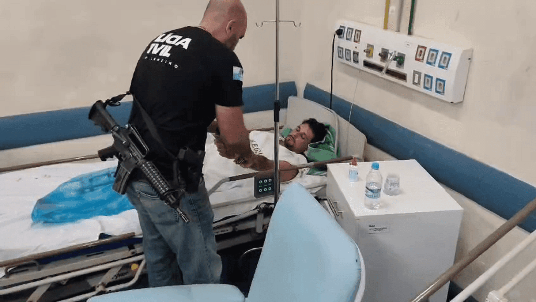 Traficante do Complexo da Penha é preso pela Polícia Civil em uma unidade de saúde na Penha